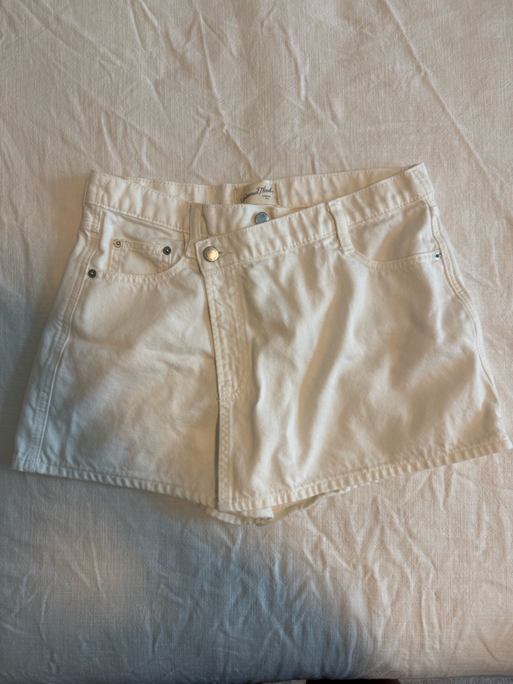 Universal Thread White High-Rise Denim Shorts